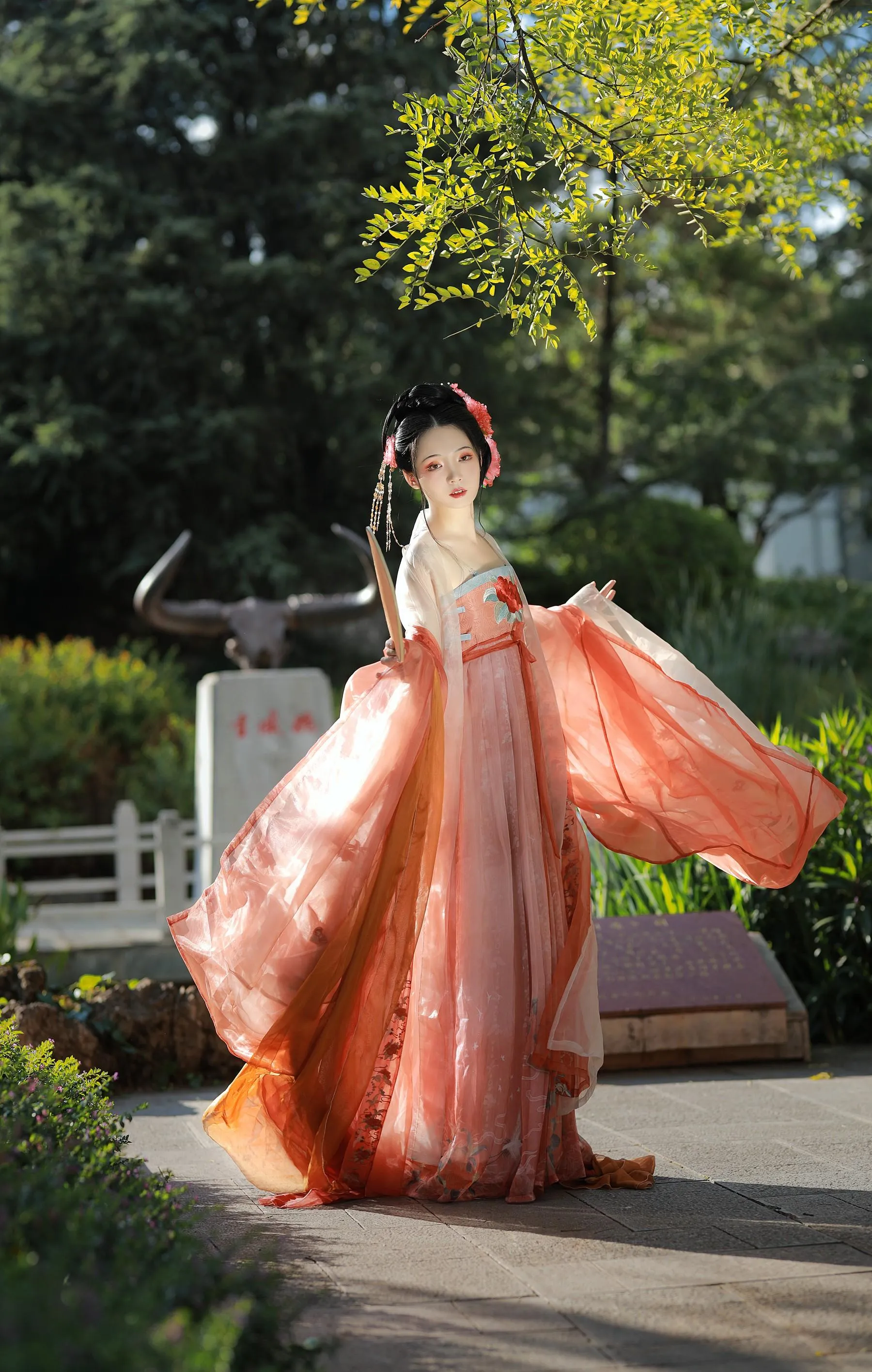[YITUYU艺图语]2022.09.06 美人迈兮音尘阙 落花人独立 [34P]插图8